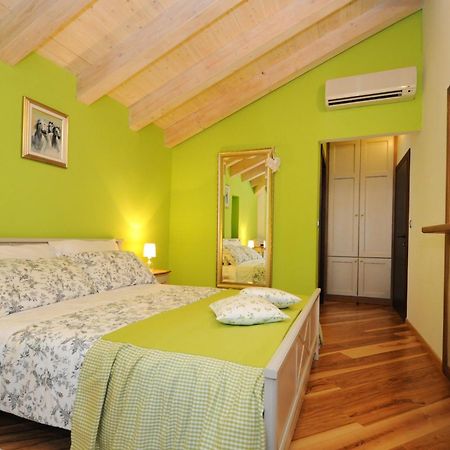 Bed & Breakfast Korta Gira Buici  Quarto foto